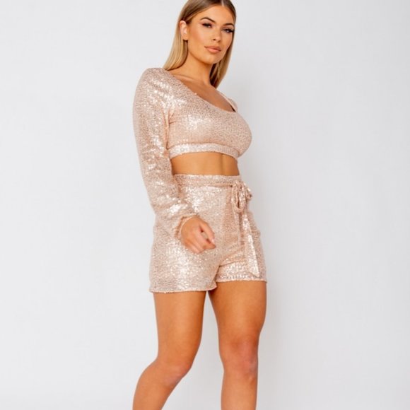 Sequins Long Sleeve Crop Top and High Waist Shorts Two Piece Set - Picture 6 of 8